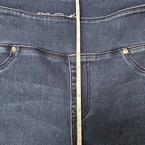 DG2 Women's Pull On Dark Blue Flare Jeans Size XL Casual Y2k Slimming High Rise - Picture 8 of 9